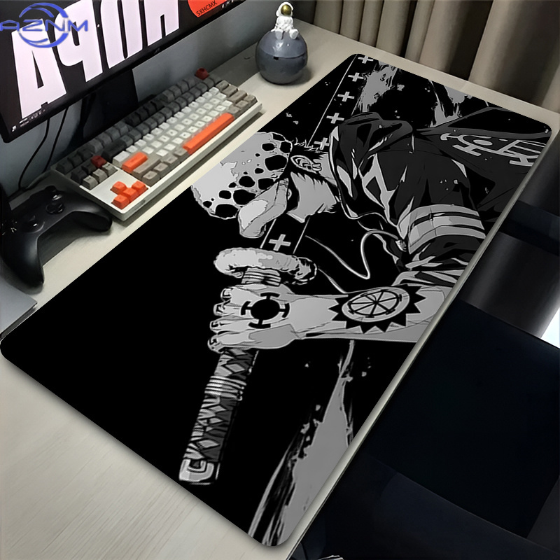 Gaming Accessories For Your Desk - Mouse Pad Trafalgar Law Siyah Oyuncu
